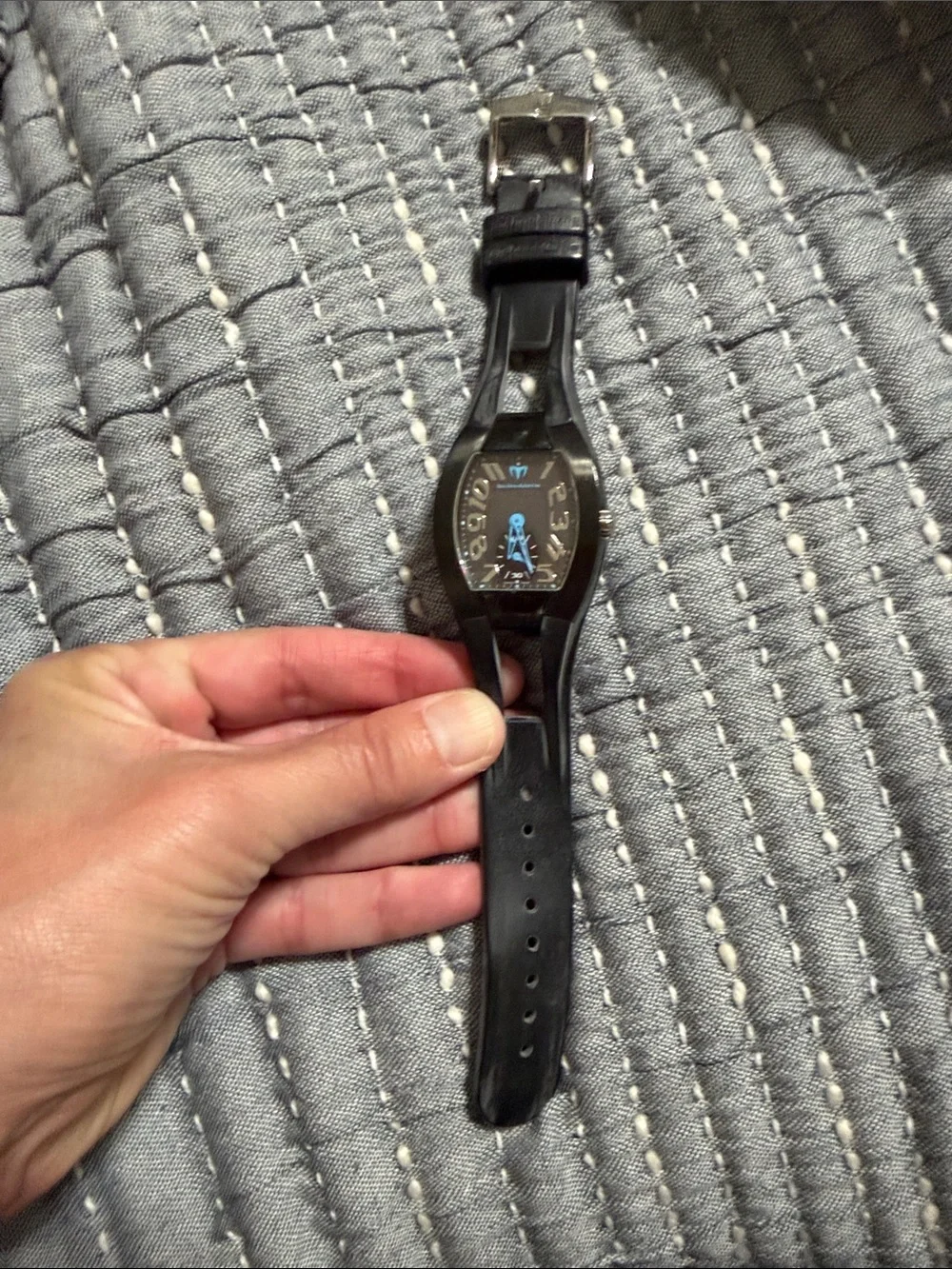 Technomarine sleek analog